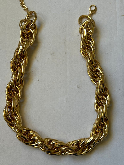 COLLAR TRENZA DORADO
