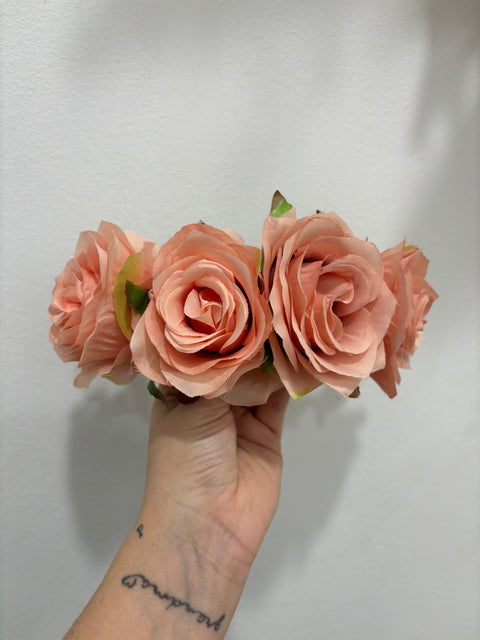 CORONA ROSAS SALMÓN